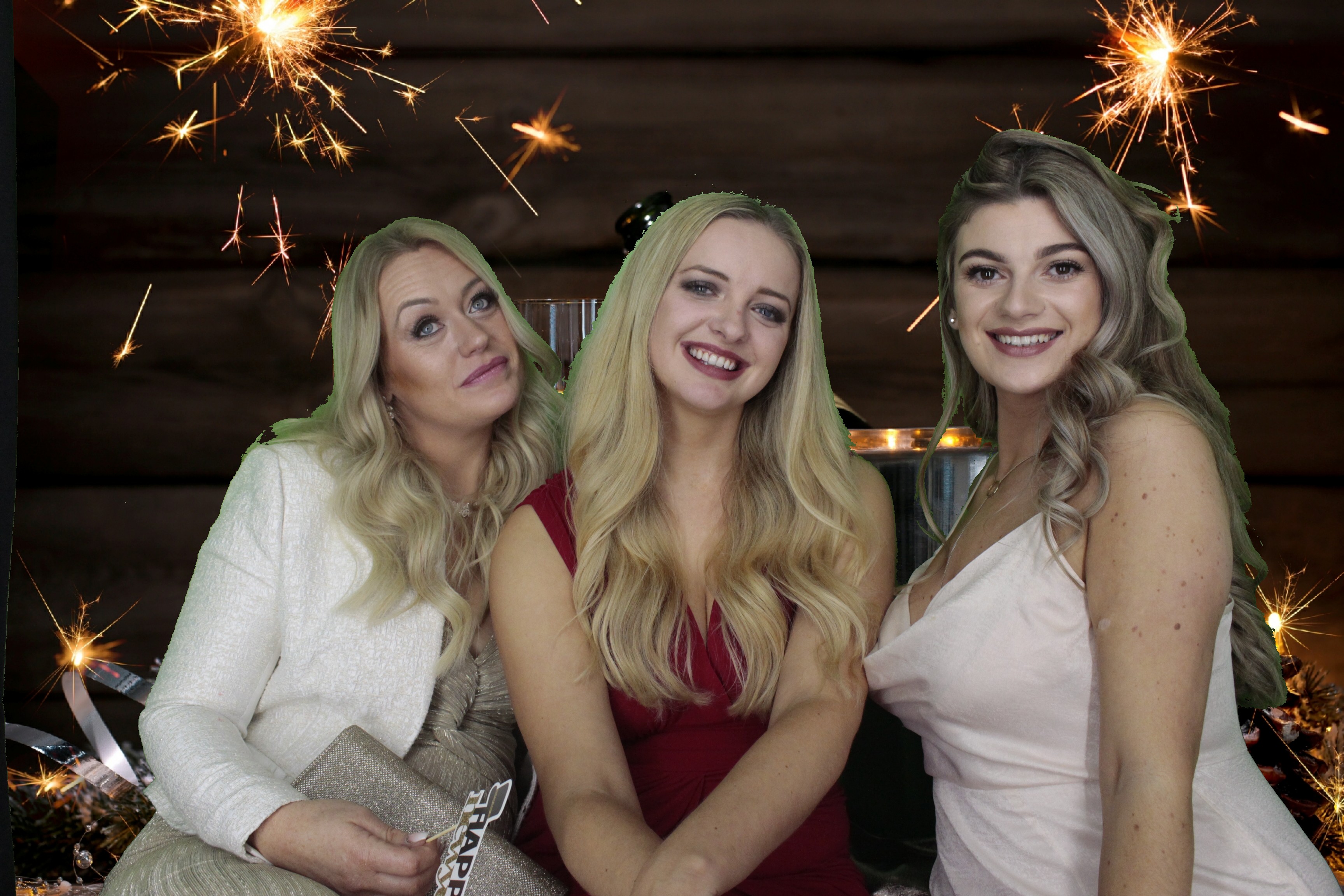 NYE Party | View more photos from the event at gallery.myphotoboothexperience.co.uk/u/MyPhotoBoothExperienceLtd/NYE-Party